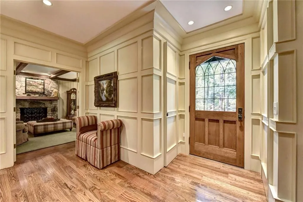 175 Churchill Drive, Sandy Springs, Georgia 30350, 6 Bedrooms Bedrooms, ,5 BathroomsBathrooms,Residential,Sold,175 Churchill Drive,5977666