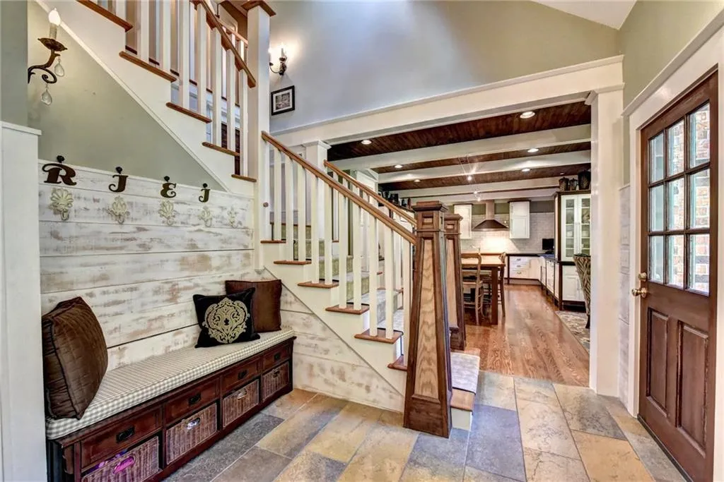 175 Churchill Drive, Sandy Springs, Georgia 30350, 6 Bedrooms Bedrooms, ,5 BathroomsBathrooms,Residential,Sold,175 Churchill Drive,5977666