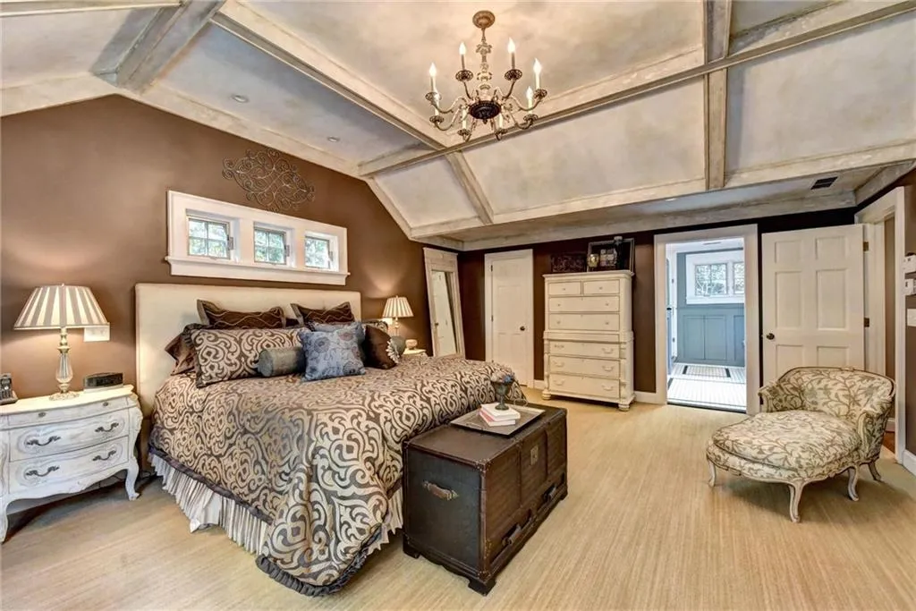 175 Churchill Drive, Sandy Springs, Georgia 30350, 6 Bedrooms Bedrooms, ,5 BathroomsBathrooms,Residential,Sold,175 Churchill Drive,5977666