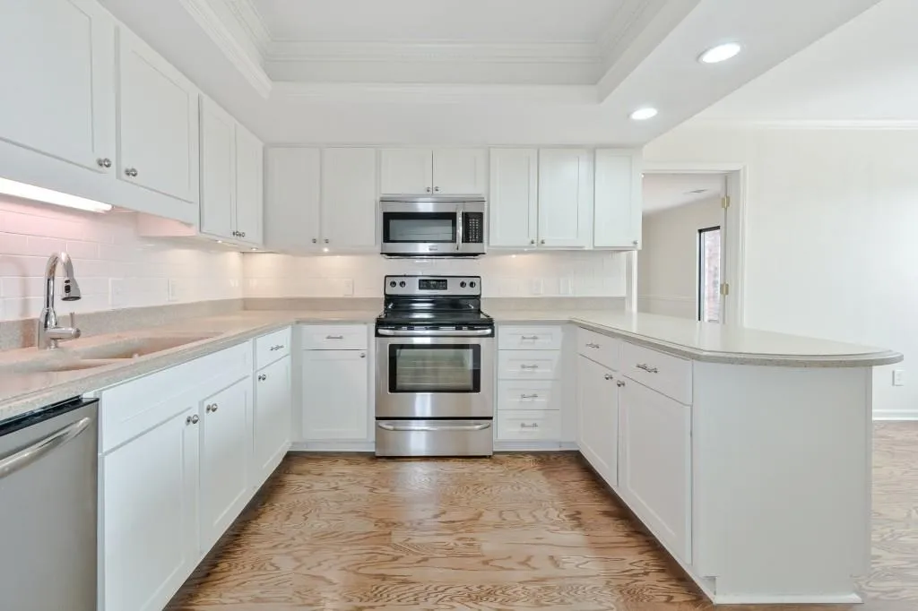 506 The North Chace Ne, Sandy Springs, Georgia 30328, 3 Bedrooms Bedrooms, ,2 BathroomsBathrooms,Residential,Sold,506 The North Chace Ne,6841312