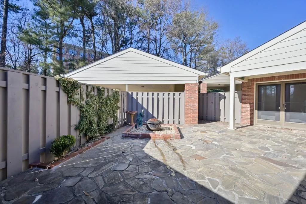 506 The North Chace Ne, Sandy Springs, Georgia 30328, 3 Bedrooms Bedrooms, ,2 BathroomsBathrooms,Residential,Sold,506 The North Chace Ne,6841312