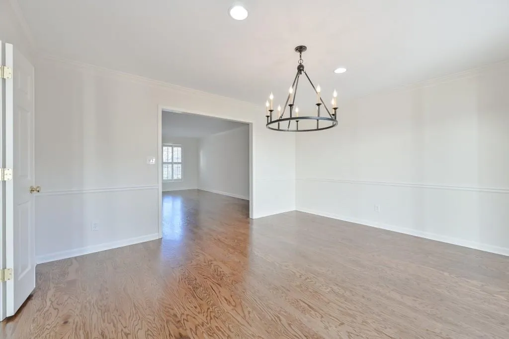 506 The North Chace Ne, Sandy Springs, Georgia 30328, 3 Bedrooms Bedrooms, ,2 BathroomsBathrooms,Residential,Sold,506 The North Chace Ne,6841312