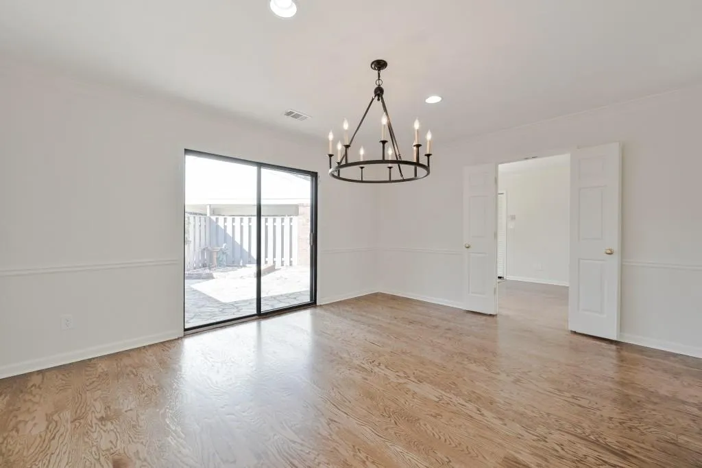 506 The North Chace Ne, Sandy Springs, Georgia 30328, 3 Bedrooms Bedrooms, ,2 BathroomsBathrooms,Residential,Sold,506 The North Chace Ne,6841312