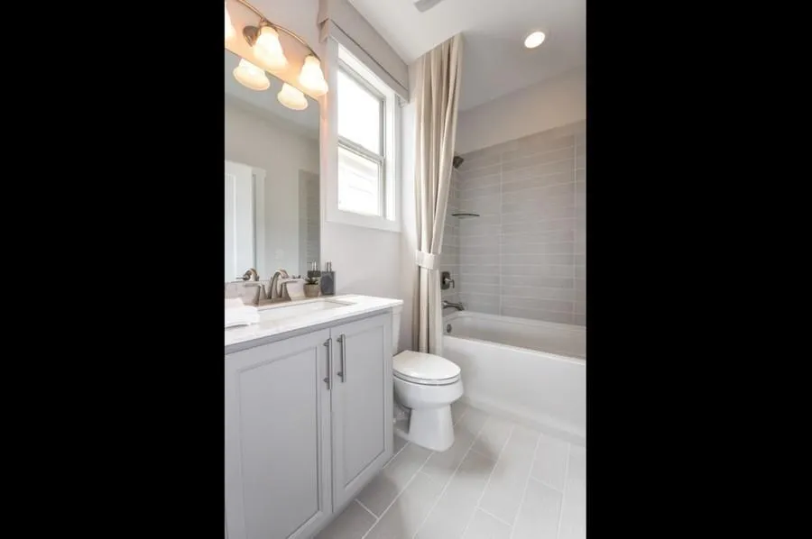 2033 Wheaton Way Unit 29, Sandy Springs, Georgia 30328, 4 Bedrooms Bedrooms, ,4 BathroomsBathrooms,Residential,Sold,2033 Wheaton Way Unit 29,5953323