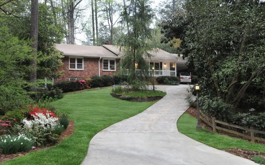 485 Mossyvale Way, Sandy Springs, Georgia 30328, 5 Bedrooms Bedrooms, ,3 BathroomsBathrooms,Residential,Sold,485 Mossyvale Way,6616253