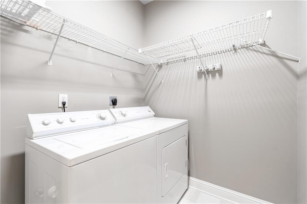 6285 Glen Oaks Lane, Sandy Springs, Georgia 30328, 4 Bedrooms Bedrooms, ,3 BathroomsBathrooms,Residential,Sold,6285 Glen Oaks Lane,7266869