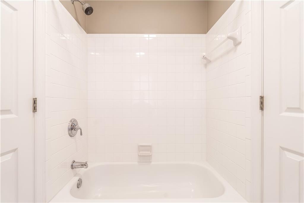 6285 Glen Oaks Lane, Sandy Springs, Georgia 30328, 4 Bedrooms Bedrooms, ,3 BathroomsBathrooms,Residential,Sold,6285 Glen Oaks Lane,7266869