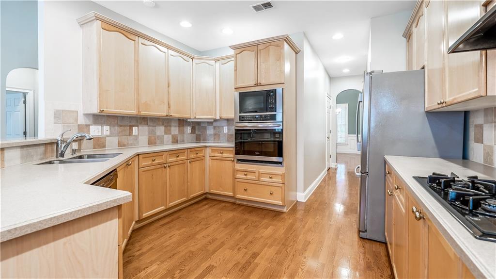 6285 Glen Oaks Lane, Sandy Springs, Georgia 30328, 4 Bedrooms Bedrooms, ,3 BathroomsBathrooms,Residential,Sold,6285 Glen Oaks Lane,7266869