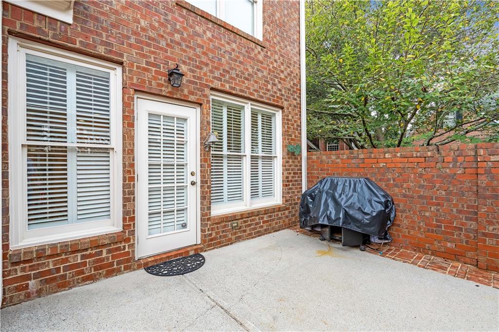 6285 Glen Oaks Lane, Sandy Springs, Georgia 30328, 4 Bedrooms Bedrooms, ,3 BathroomsBathrooms,Residential,Sold,6285 Glen Oaks Lane,7266869