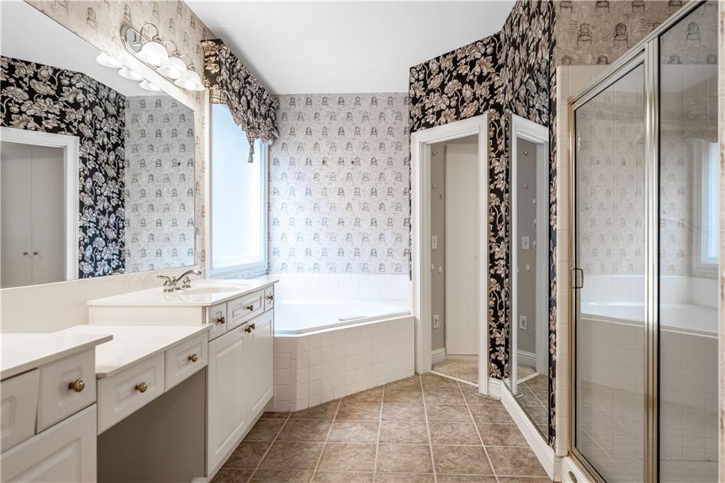 6285 Glen Oaks Lane, Sandy Springs, Georgia 30328, 4 Bedrooms Bedrooms, ,3 BathroomsBathrooms,Residential,Sold,6285 Glen Oaks Lane,7266869