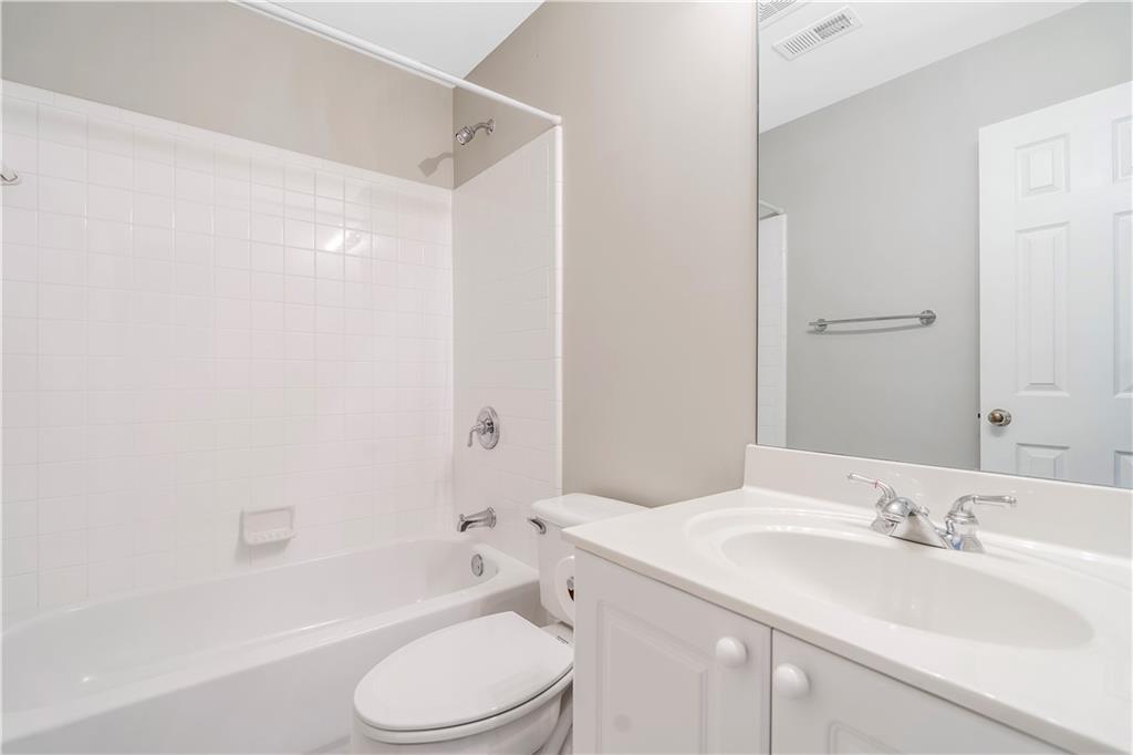 6285 Glen Oaks Lane, Sandy Springs, Georgia 30328, 4 Bedrooms Bedrooms, ,3 BathroomsBathrooms,Residential,Sold,6285 Glen Oaks Lane,7266869