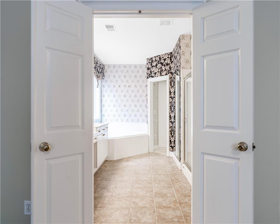 6285 Glen Oaks Lane, Sandy Springs, Georgia 30328, 4 Bedrooms Bedrooms, ,3 BathroomsBathrooms,Residential,Sold,6285 Glen Oaks Lane,7266869