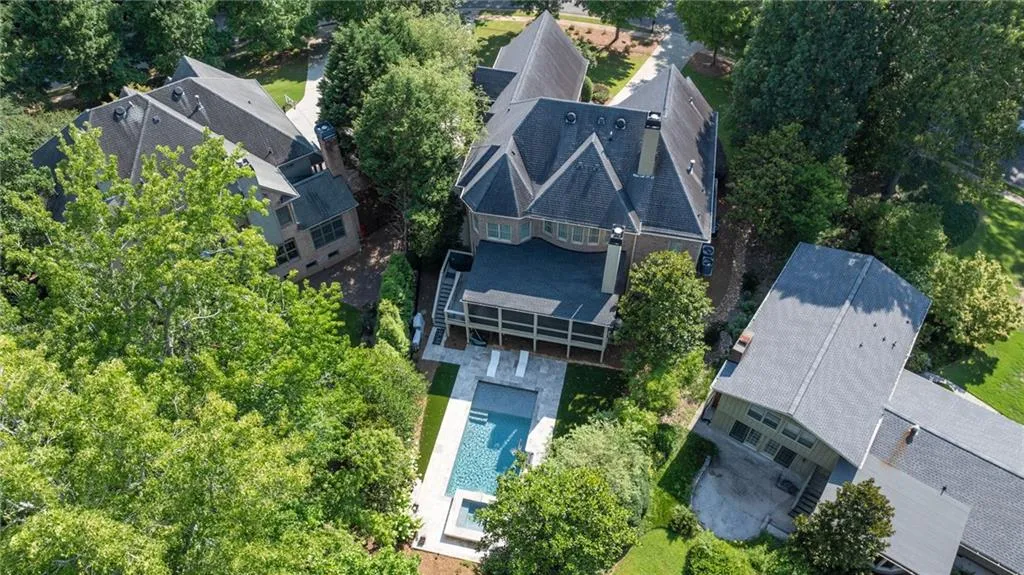 3283 Stratfield Drive Ne, Brookhaven, Georgia 30319, 7 Bedrooms Bedrooms, ,6 BathroomsBathrooms,Residential,For Sale,3283 Stratfield Drive Ne,7603677