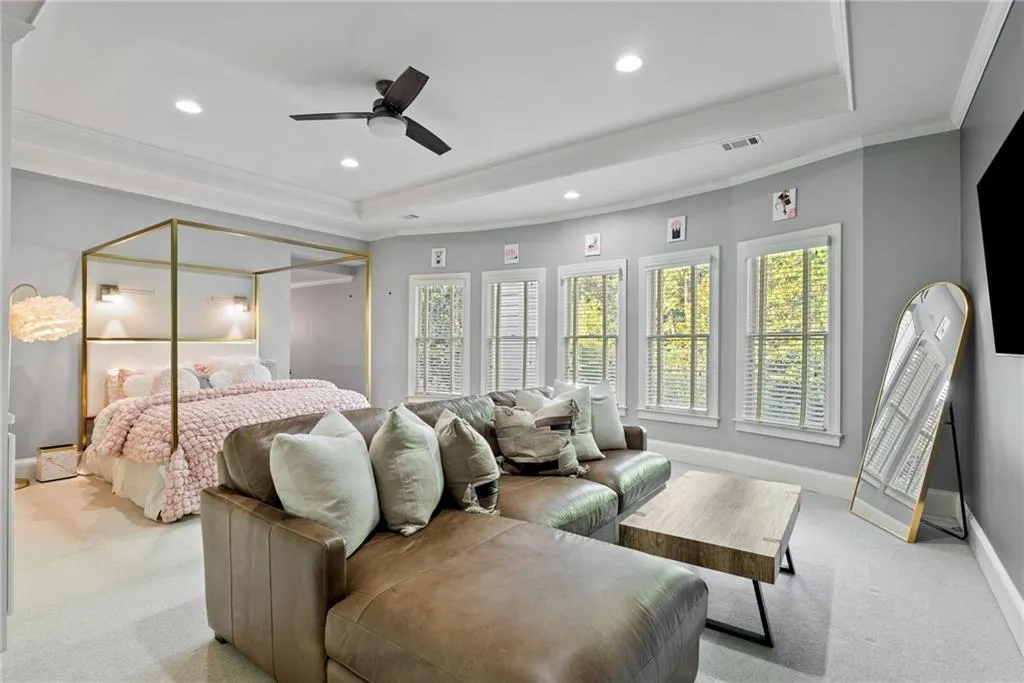 3283 Stratfield Drive Ne, Brookhaven, Georgia 30319, 7 Bedrooms Bedrooms, ,6 BathroomsBathrooms,Residential,For Sale,3283 Stratfield Drive Ne,7603677