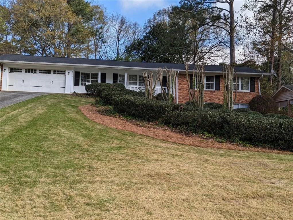 5705 Kayron Drive, Atlanta, Georgia 30328, 4 Bedrooms Bedrooms, ,3 BathroomsBathrooms,Residential,Sold,5705 Kayron Drive,7191866