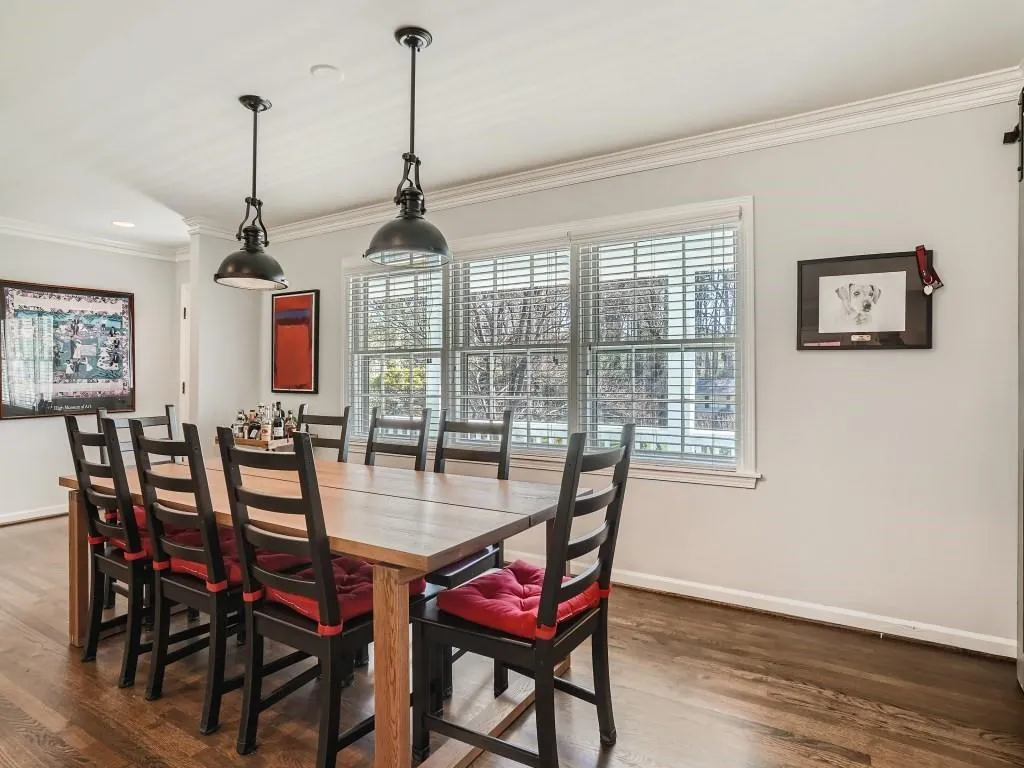 5705 Kayron Drive, Atlanta, Georgia 30328, 4 Bedrooms Bedrooms, ,3 BathroomsBathrooms,Residential,Sold,5705 Kayron Drive,7191866