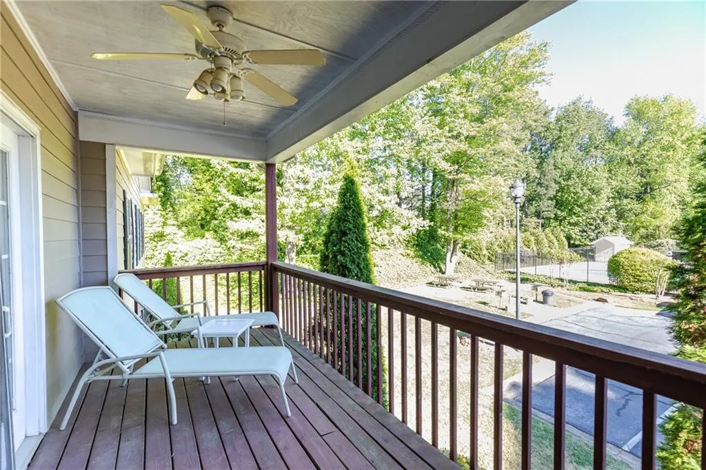 1608 Brighton Point, Sandy Springs, Georgia 30328, 3 Bedrooms Bedrooms, ,2 BathroomsBathrooms,Residential,Sold,1608 Brighton Point,6540688