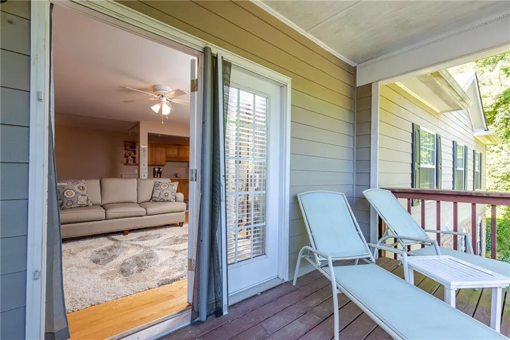1608 Brighton Point, Sandy Springs, Georgia 30328, 3 Bedrooms Bedrooms, ,2 BathroomsBathrooms,Residential,Sold,1608 Brighton Point,6540688