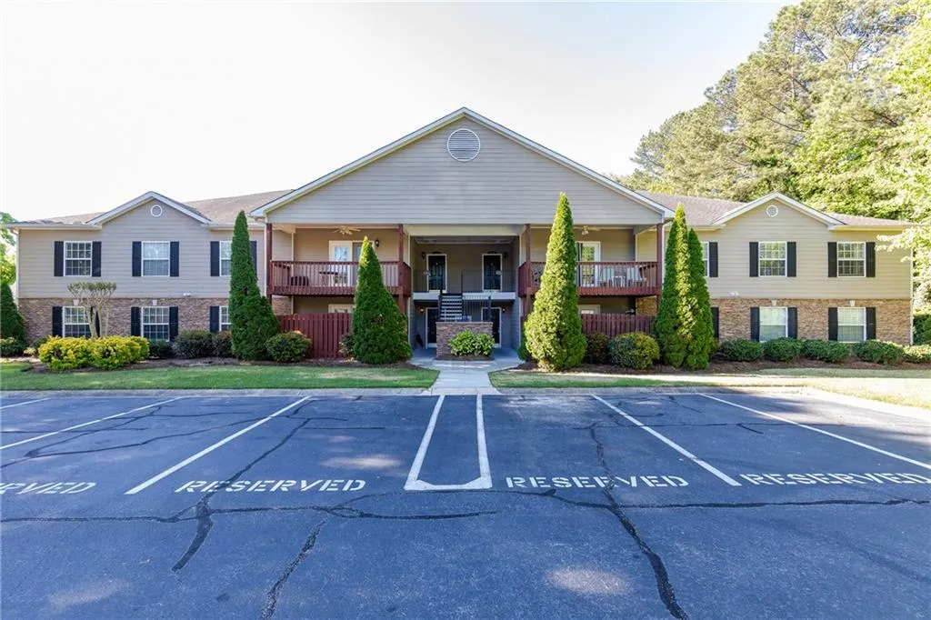 1608 Brighton Point, Sandy Springs, Georgia 30328, 3 Bedrooms Bedrooms, ,2 BathroomsBathrooms,Residential,Sold,1608 Brighton Point,6540688