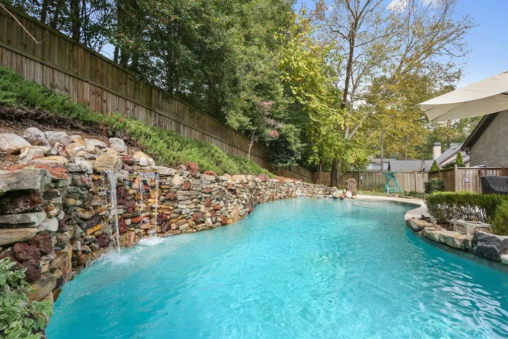 135 Bayvale Court, Atlanta, Georgia 30328, 3 Bedrooms Bedrooms, ,3 BathroomsBathrooms,Residential,Sold,135 Bayvale Court,5929365