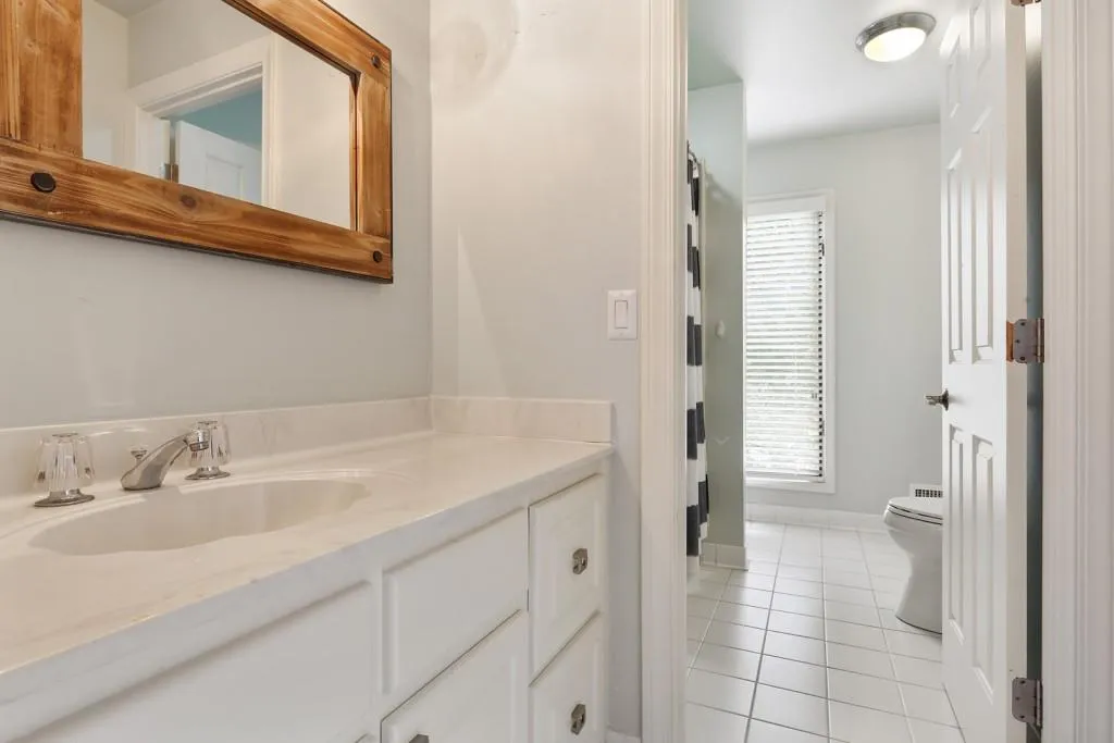 135 Bayvale Court, Atlanta, Georgia 30328, 3 Bedrooms Bedrooms, ,3 BathroomsBathrooms,Residential,Sold,135 Bayvale Court,5929365