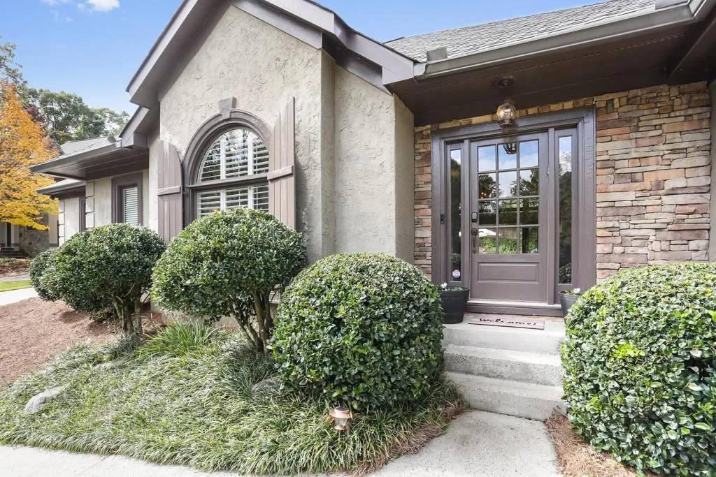 135 Bayvale Court, Atlanta, Georgia 30328, 3 Bedrooms Bedrooms, ,3 BathroomsBathrooms,Residential,Sold,135 Bayvale Court,5929365
