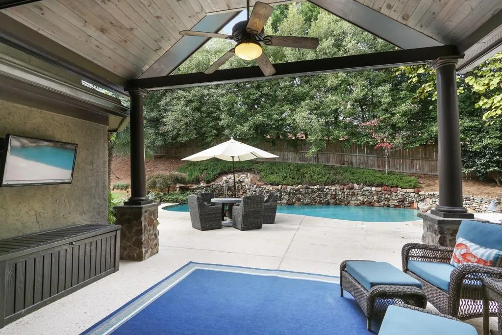 135 Bayvale Court, Atlanta, Georgia 30328, 3 Bedrooms Bedrooms, ,3 BathroomsBathrooms,Residential,Sold,135 Bayvale Court,5929365