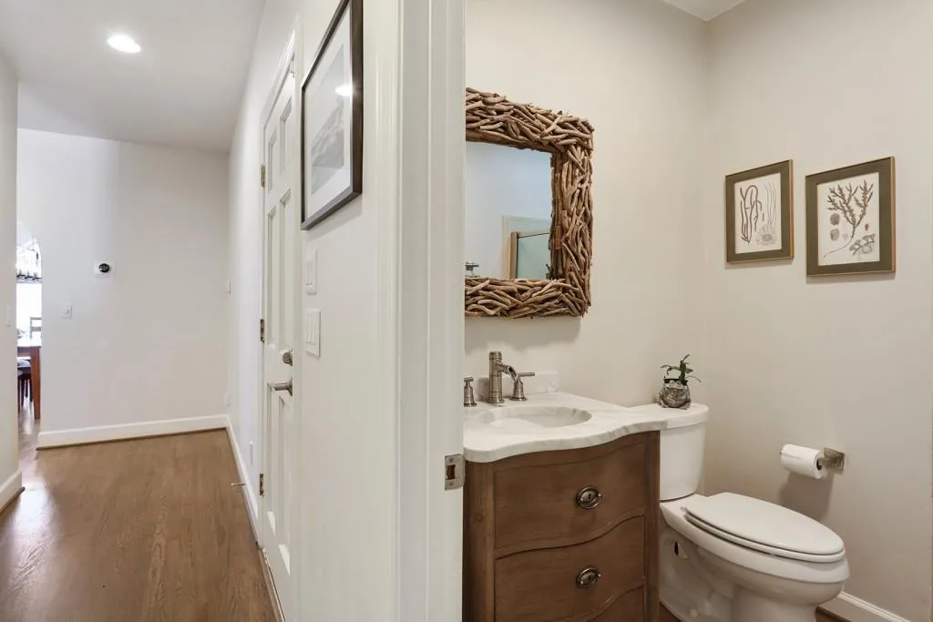 135 Bayvale Court, Atlanta, Georgia 30328, 3 Bedrooms Bedrooms, ,3 BathroomsBathrooms,Residential,Sold,135 Bayvale Court,5929365