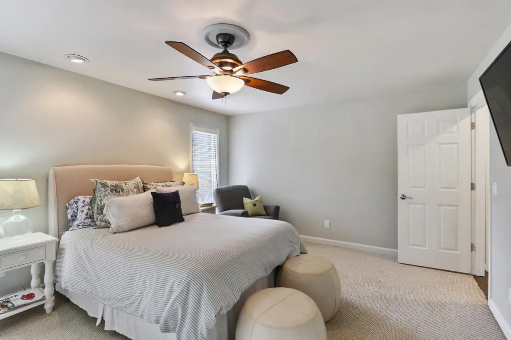 135 Bayvale Court, Atlanta, Georgia 30328, 3 Bedrooms Bedrooms, ,3 BathroomsBathrooms,Residential,Sold,135 Bayvale Court,5929365