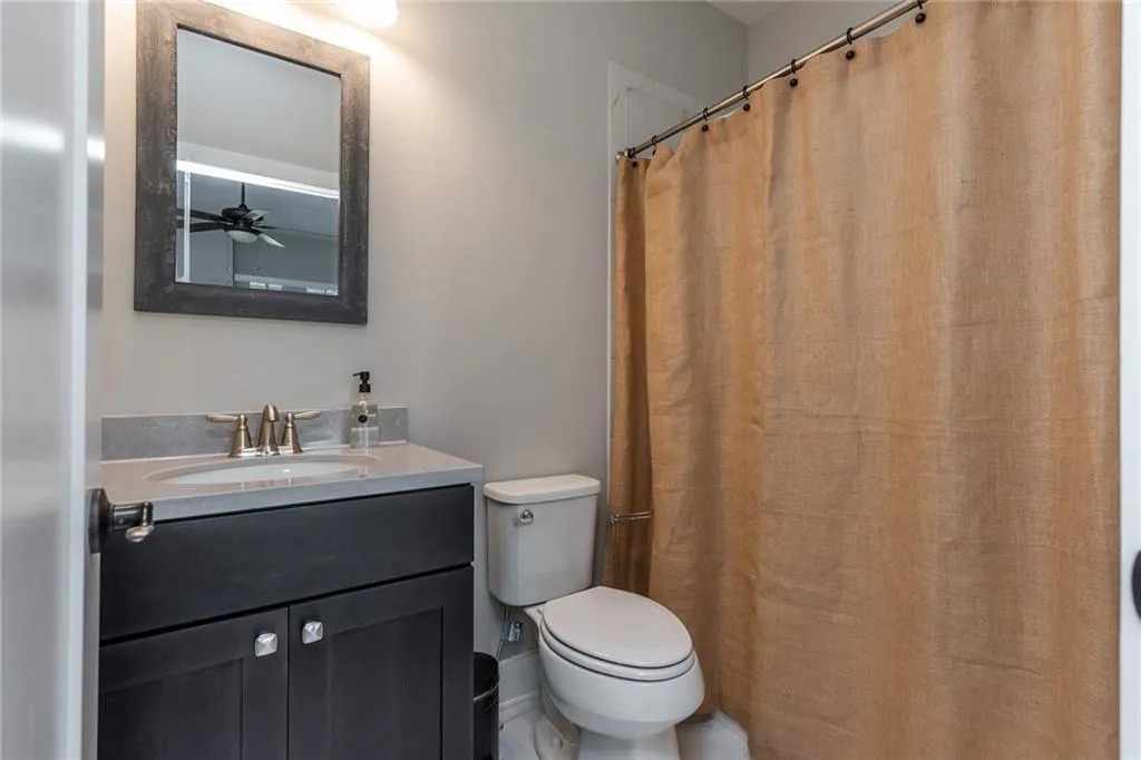 6394 Lucent Lane, Sandy Springs, Georgia 30328, 6 Bedrooms Bedrooms, ,5 BathroomsBathrooms,Residential,Sold,6394 Lucent Lane,6812885