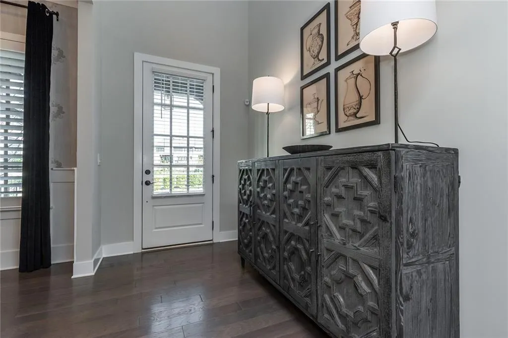 6394 Lucent Lane, Sandy Springs, Georgia 30328, 6 Bedrooms Bedrooms, ,5 BathroomsBathrooms,Residential,Sold,6394 Lucent Lane,6812885