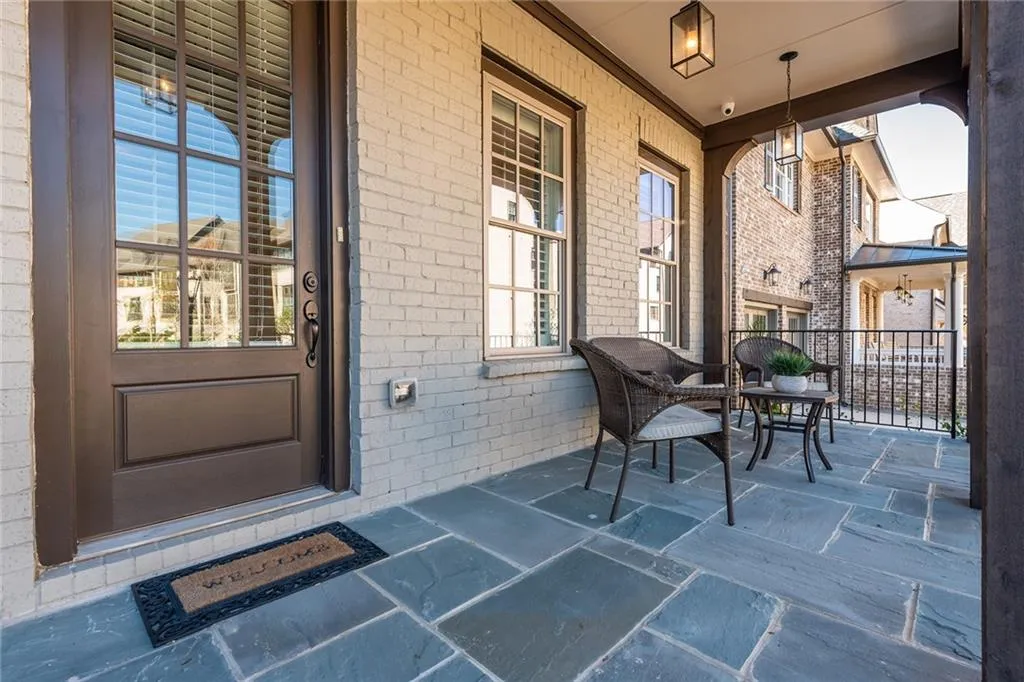 6394 Lucent Lane, Sandy Springs, Georgia 30328, 6 Bedrooms Bedrooms, ,5 BathroomsBathrooms,Residential,Sold,6394 Lucent Lane,6812885