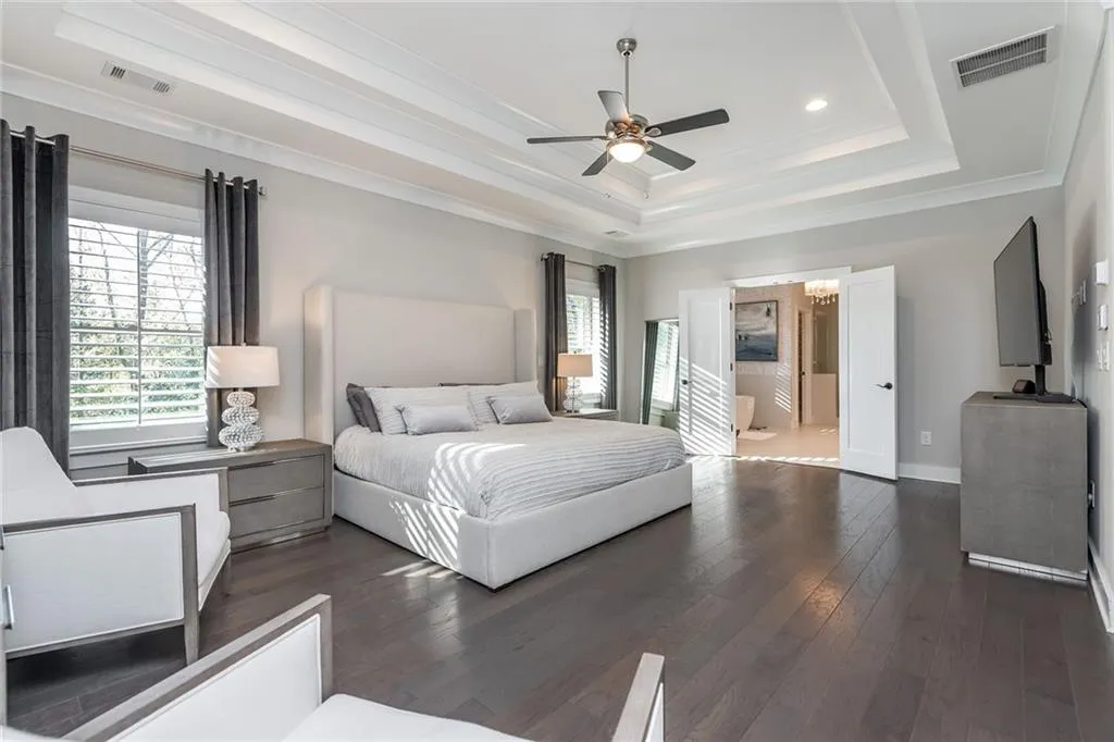 6394 Lucent Lane, Sandy Springs, Georgia 30328, 6 Bedrooms Bedrooms, ,5 BathroomsBathrooms,Residential,Sold,6394 Lucent Lane,6812885