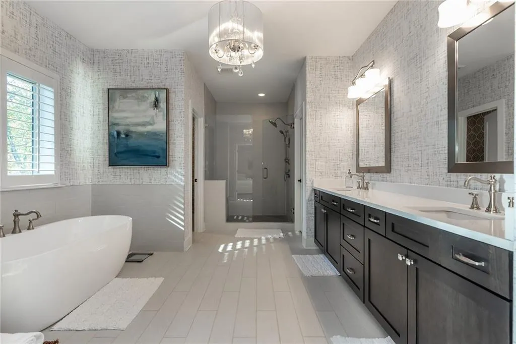 6394 Lucent Lane, Sandy Springs, Georgia 30328, 6 Bedrooms Bedrooms, ,5 BathroomsBathrooms,Residential,Sold,6394 Lucent Lane,6812885