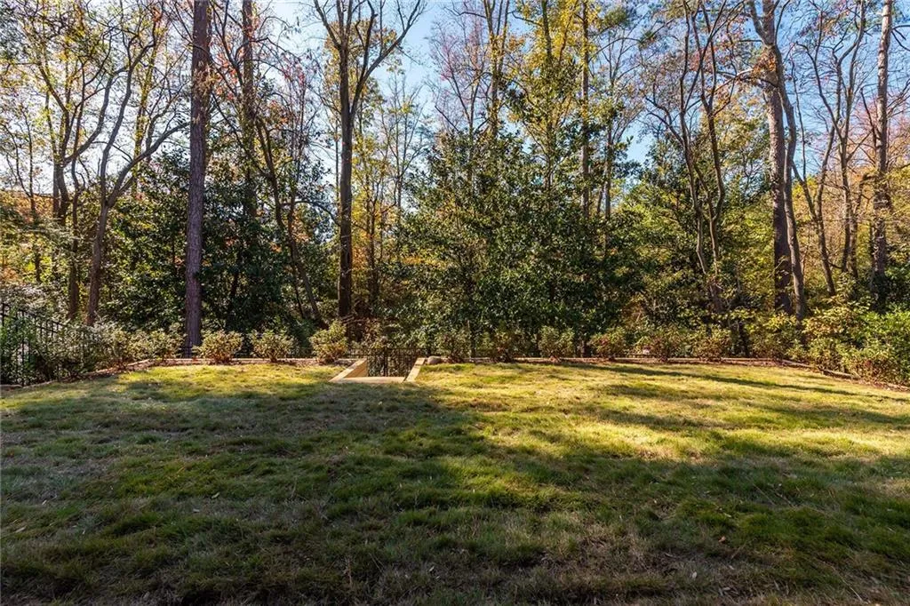 6394 Lucent Lane, Sandy Springs, Georgia 30328, 6 Bedrooms Bedrooms, ,5 BathroomsBathrooms,Residential,Sold,6394 Lucent Lane,6812885