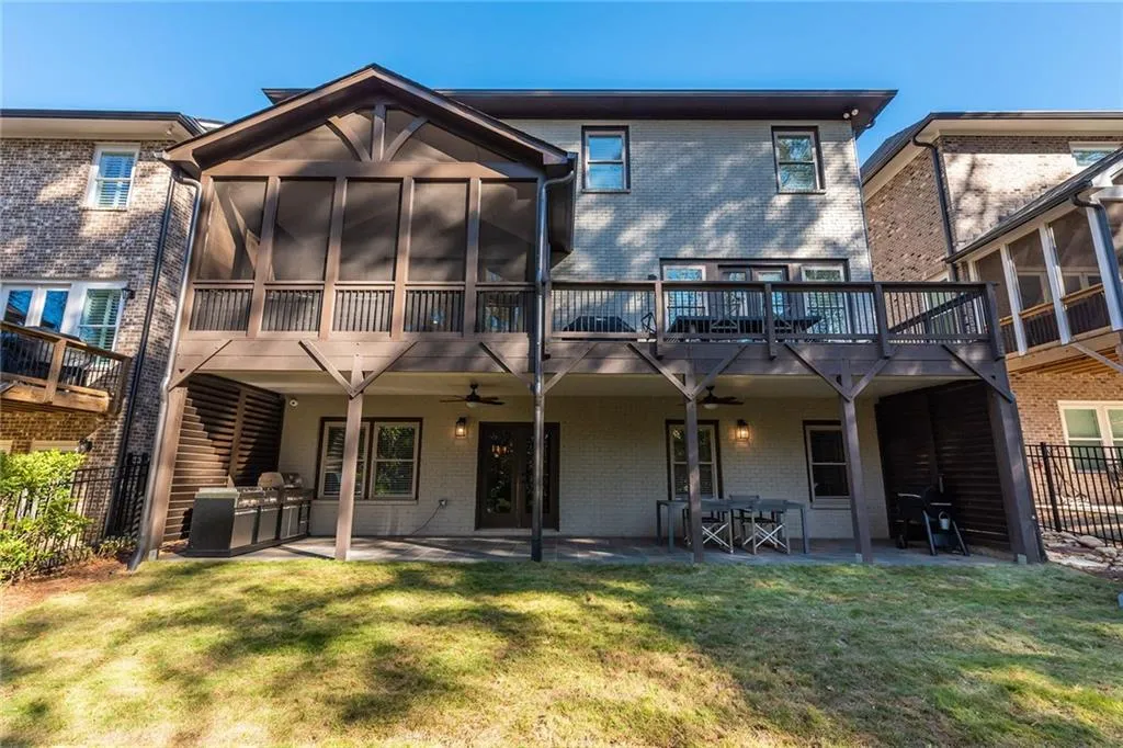 6394 Lucent Lane, Sandy Springs, Georgia 30328, 6 Bedrooms Bedrooms, ,5 BathroomsBathrooms,Residential,Sold,6394 Lucent Lane,6812885