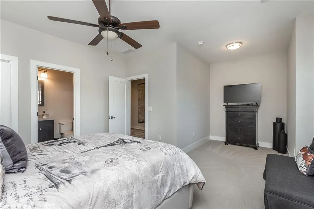 6394 Lucent Lane, Sandy Springs, Georgia 30328, 6 Bedrooms Bedrooms, ,5 BathroomsBathrooms,Residential,Sold,6394 Lucent Lane,6812885