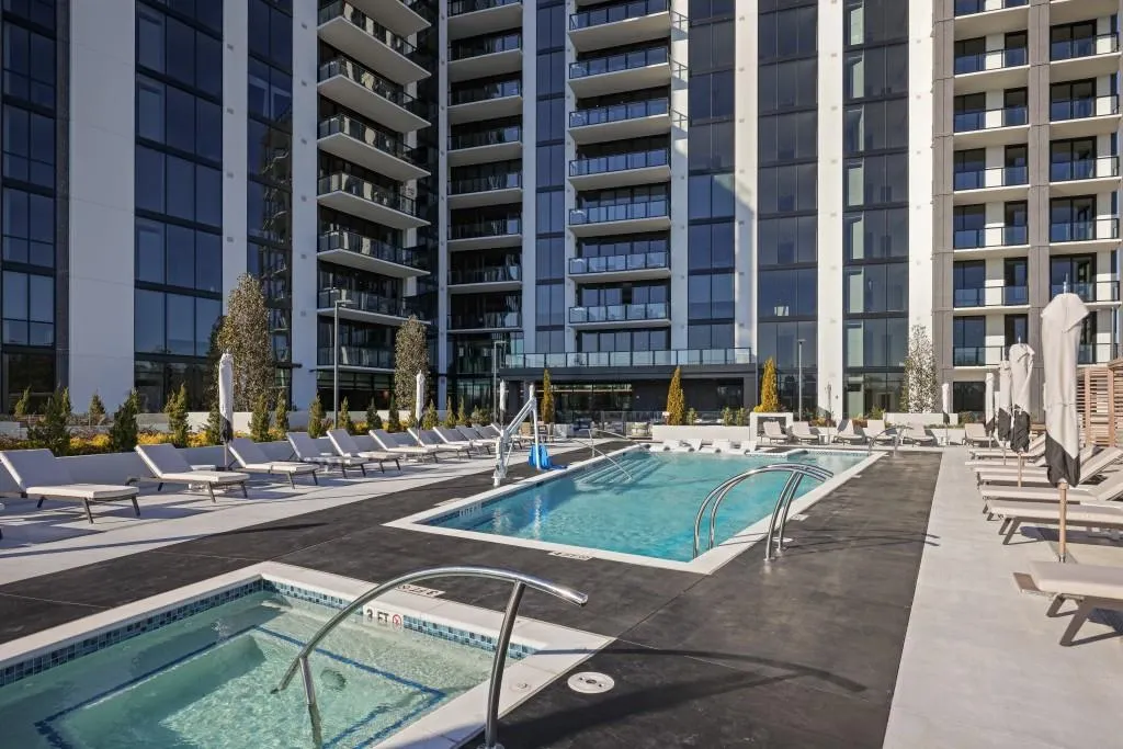 2425 Peachtree Road Ne Unit 903, Atlanta, Georgia 30305, 2 Bedrooms Bedrooms, ,2 BathroomsBathrooms,Residential,For Sale,2425 Peachtree Road Ne Unit 903,7530004