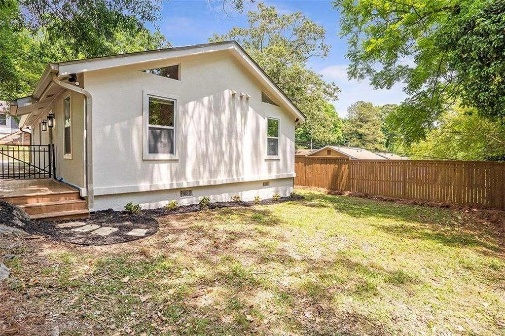 2294 Hill Street Nw, Atlanta, Georgia 30318, 3 Bedrooms Bedrooms, ,2 BathroomsBathrooms,Residential,For Sale,2294 Hill Street Nw,7626179