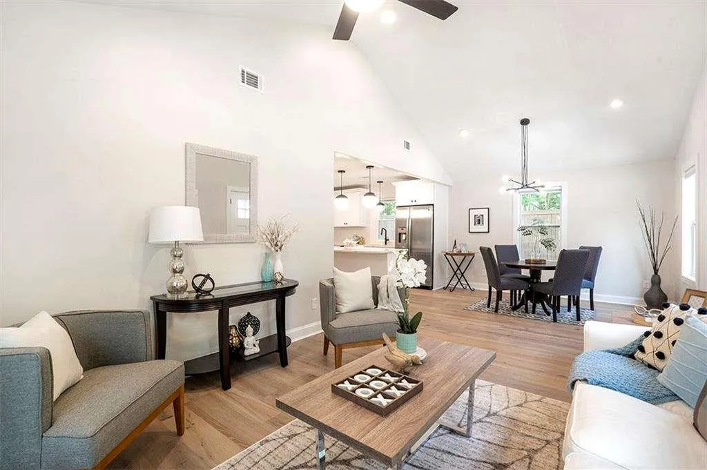 2294 Hill Street Nw, Atlanta, Georgia 30318, 3 Bedrooms Bedrooms, ,2 BathroomsBathrooms,Residential,For Sale,2294 Hill Street Nw,7626179