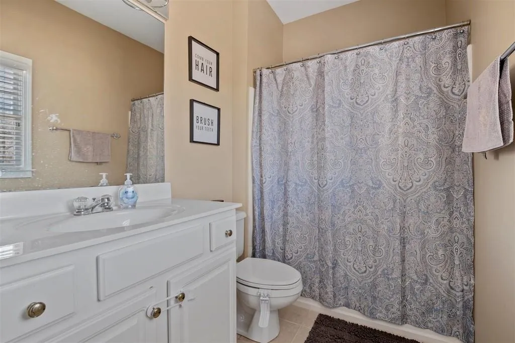 8595 Hope Mews Court, Atlanta, Georgia 30350, 2 Bedrooms Bedrooms, ,2 BathroomsBathrooms,Residential,Sold,8595 Hope Mews Court,6825445