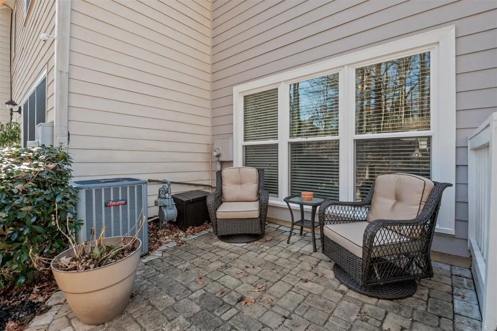 8595 Hope Mews Court, Atlanta, Georgia 30350, 2 Bedrooms Bedrooms, ,2 BathroomsBathrooms,Residential,Sold,8595 Hope Mews Court,6825445