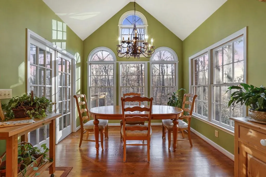 340 Fauna Court, Sandy Springs, Georgia 30350, 4 Bedrooms Bedrooms, ,4 BathroomsBathrooms,Residential,Sold,340 Fauna Court,6822738