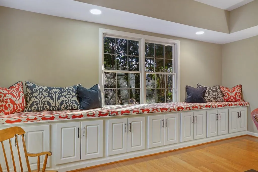 340 Fauna Court, Sandy Springs, Georgia 30350, 4 Bedrooms Bedrooms, ,4 BathroomsBathrooms,Residential,Sold,340 Fauna Court,6822738