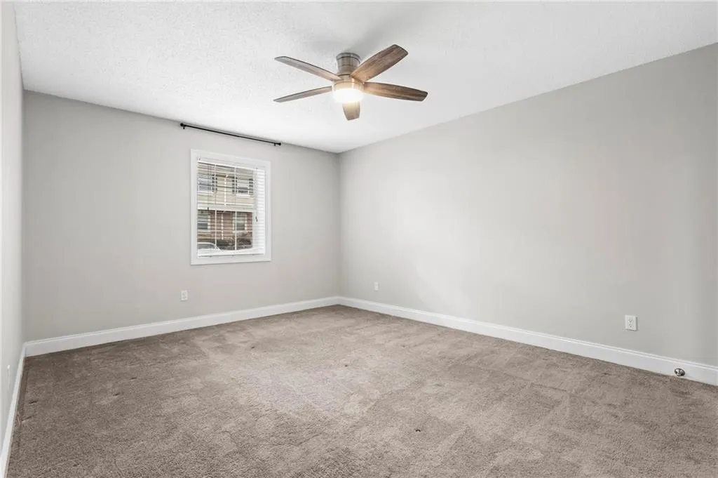 6900 Roswell Road Unit 20q, Sandy Springs, Georgia 30328, 2 Bedrooms Bedrooms, ,2 BathroomsBathrooms,Residential,Sold,6900 Roswell Road Unit 20q,7494106