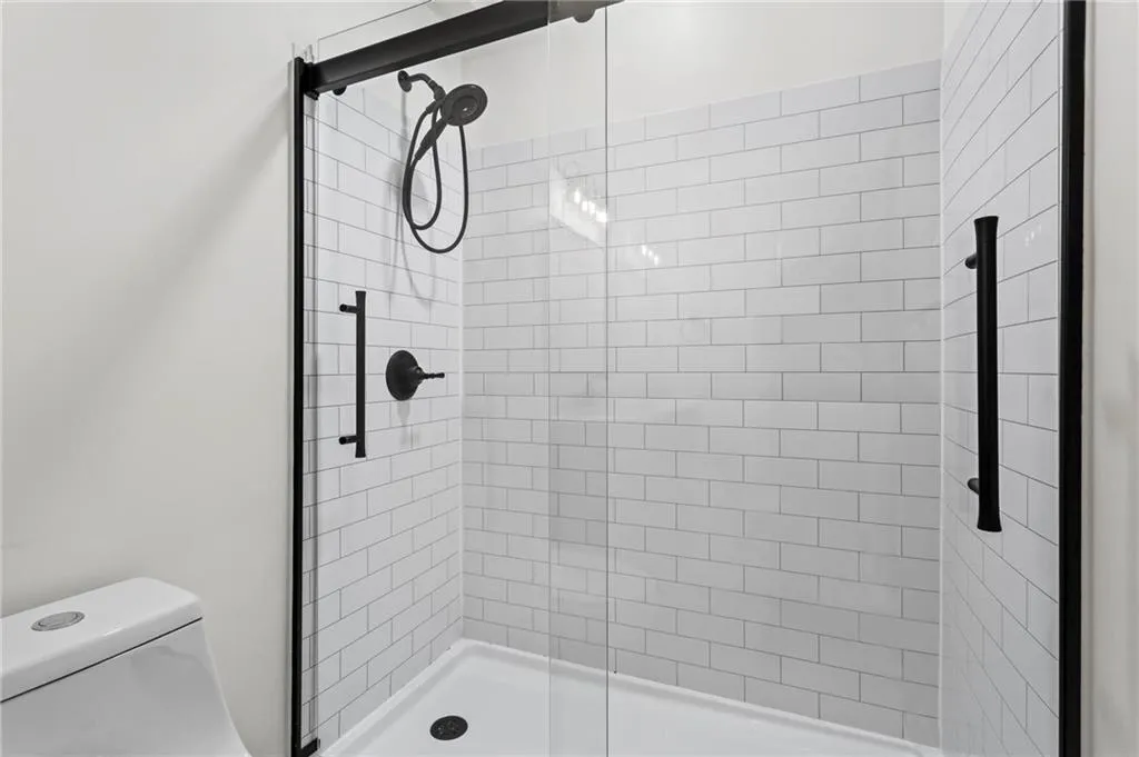6900 Roswell Road Unit 20q, Sandy Springs, Georgia 30328, 2 Bedrooms Bedrooms, ,2 BathroomsBathrooms,Residential,Sold,6900 Roswell Road Unit 20q,7494106