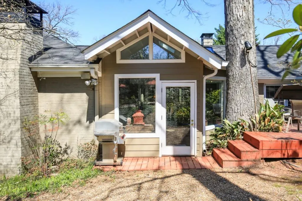 171 Beverly Road Ne, Atlanta, Georgia 30309, 2 Bedrooms Bedrooms, ,2 BathroomsBathrooms,Residential,Sold,171 Beverly Road Ne,5984038
