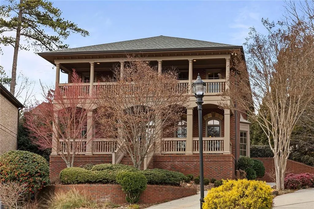 560 Glenmanor Court, Atlanta, Georgia 30328, 6 Bedrooms Bedrooms, ,6 BathroomsBathrooms,Residential,Sold,560 Glenmanor Court,7515645