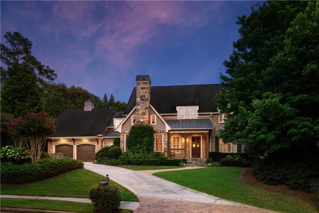 185 Trimble Crest Drive, Sandy Springs, Georgia 30342, 4 Bedrooms Bedrooms, ,5 BathroomsBathrooms,Residential,Sold,185 Trimble Crest Drive,6771510