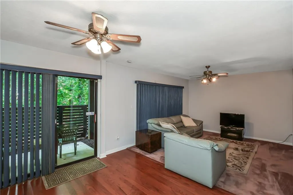 12 Forrest Place, Sandy Springs, Georgia 30328, 3 Bedrooms Bedrooms, ,3 BathroomsBathrooms,Residential,Sold,12 Forrest Place,6058939